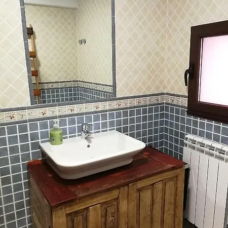 Casa Blanquita Holiday home Molinaseca